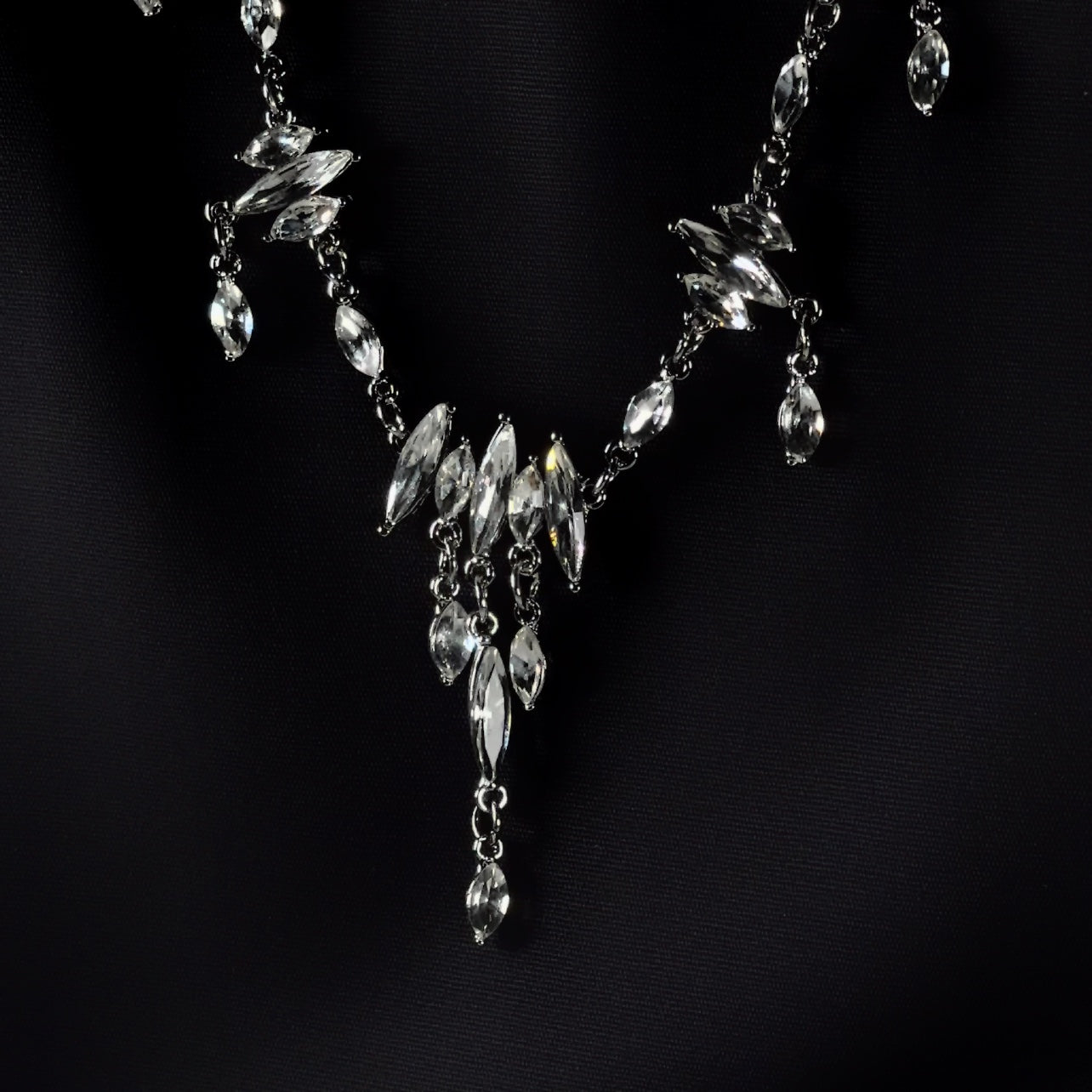 Ice Drop Glitter Necklace