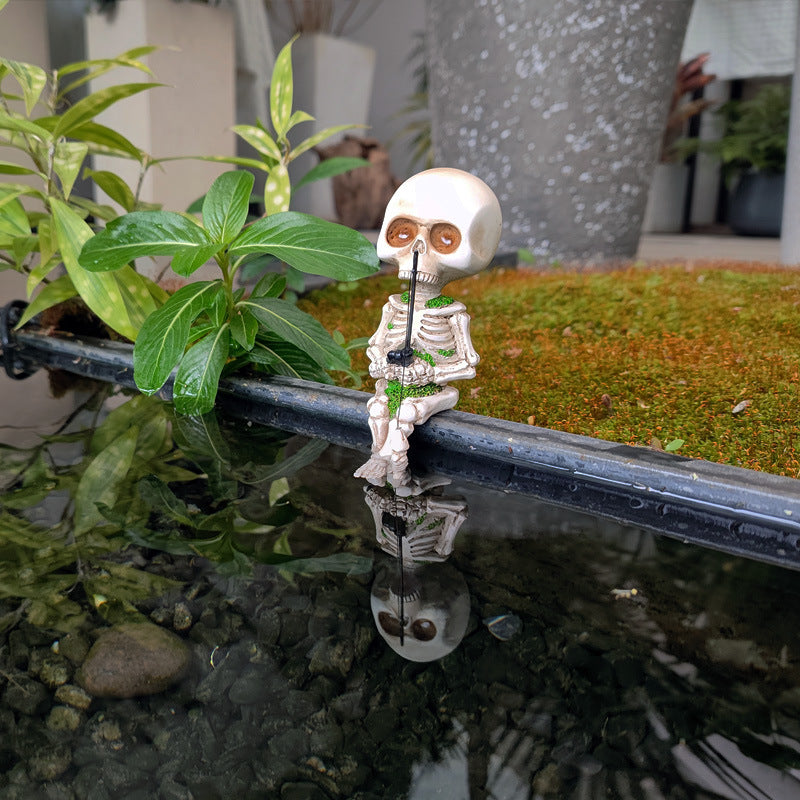 DISTINCTIVE STYLE Fishing Skeleton Statue