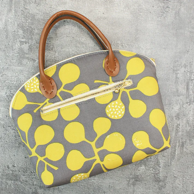 Curved Top Bag With Zipper Pocket Template